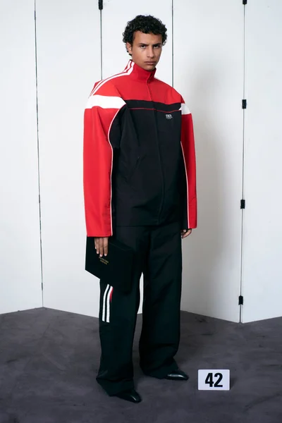 Look 42